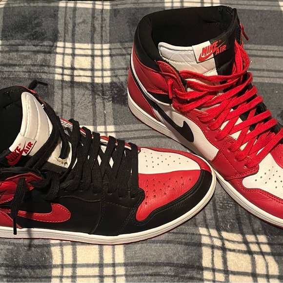 Jordan 1 Retro High (Homage to home) Non-Numbered - Picture 3 of 6